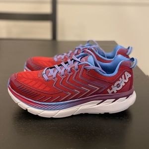 NEW Hoka One One Women’s Clifton 4 Running Shoes, SZ 9.5